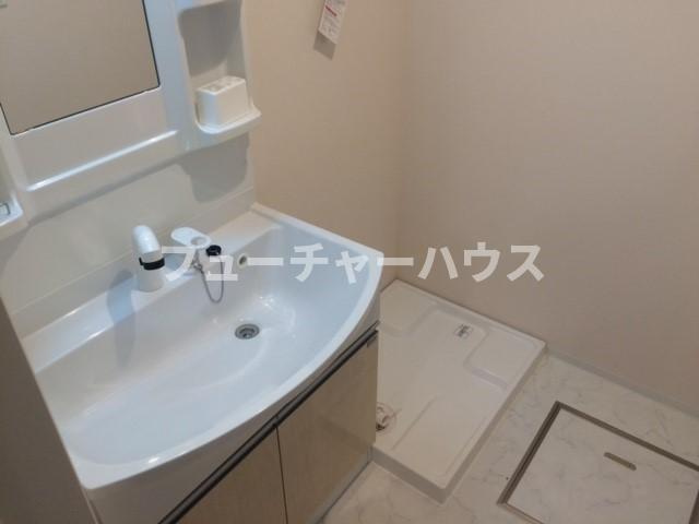 ユンバンチェンの洗面所|洗髪洗面化粧台