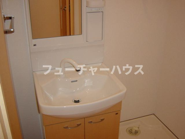 クランテプラース（ｃｌａｒｔｅ．ｐｌａｃｅ）の洗面所|洗髪洗面化粧台