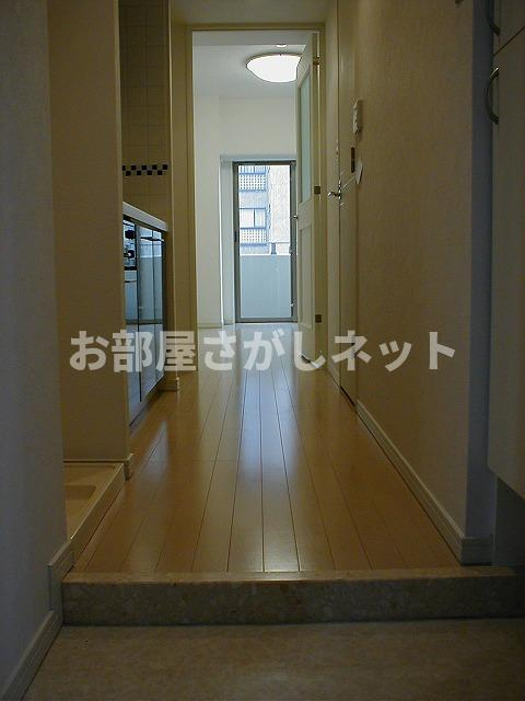 ステージファースト三軒茶屋アジールコート【おとり物件なし】の玄関