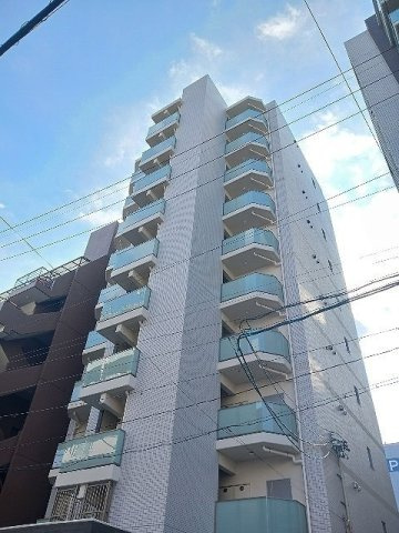 ホワイトメゾン新栄の外観