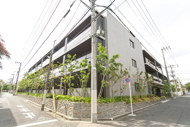 グランドゥールプレミアム代々木大山の外観
