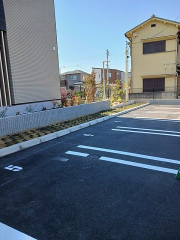 グランツ２６の駐車場