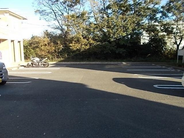 ホマルヴィラＢの駐車場
