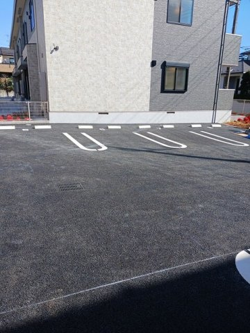 ナチュール　メゾンの駐車場
