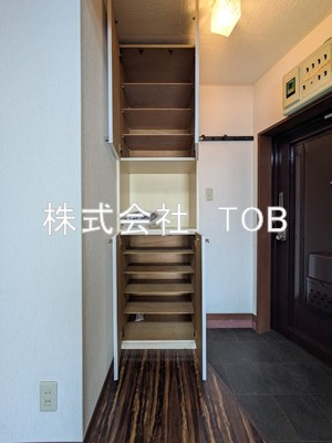 【玄関】 | マンションシェルヴール | シューズボックス※クリーニング完了前※