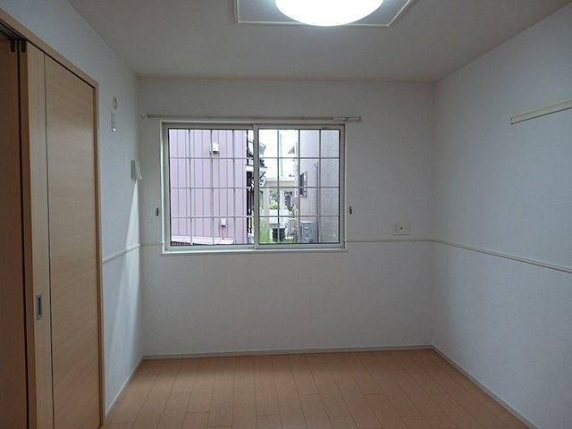 リシアンサスの内装