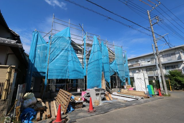【KIS】小平市美園町３期の外観|並列2台駐車可！車の出し入れラクラク！