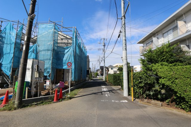 【KIS】小平市美園町３期の外観|リビングイン階段と対面式キッチン。家族の自然なふれあいを重視したプラン♪