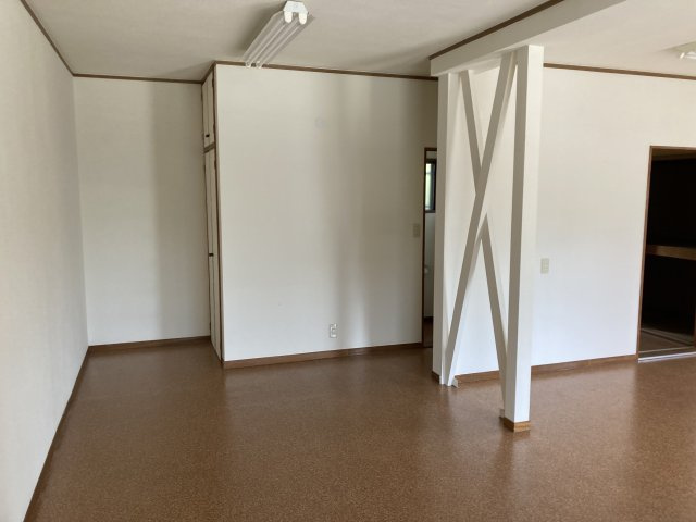 小田原市飯泉の店舗事務所の内装|現契約入居前参考写真