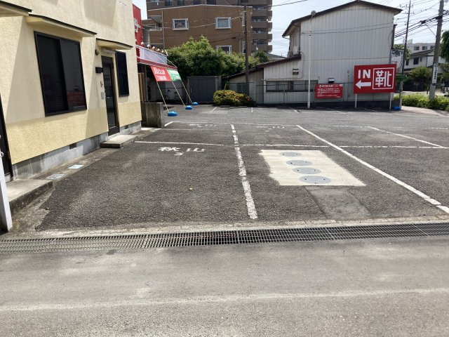 小田原市飯泉の店舗事務所の駐車場|現契約入居前参考写真