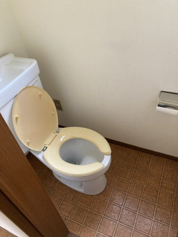小田原市飯泉の店舗事務所のトイレ|現契約入居前参考写真