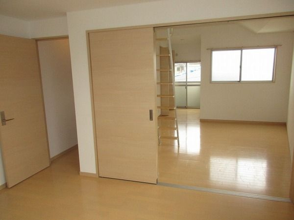 ベルカーサ花畑の内装