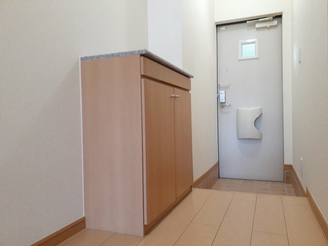 サンリットヒルの玄関