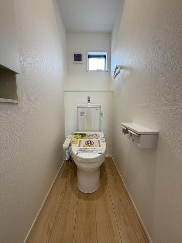 姫路市広畑区才の新築一戸建のトイレ