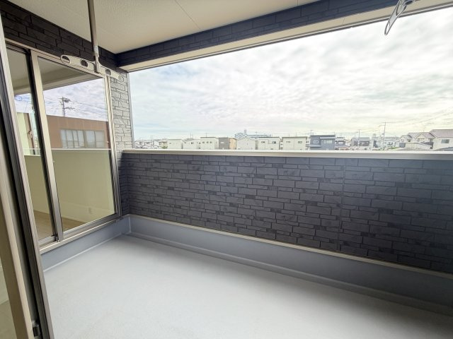 姫路市広畑区才の新築一戸建のバルコニー