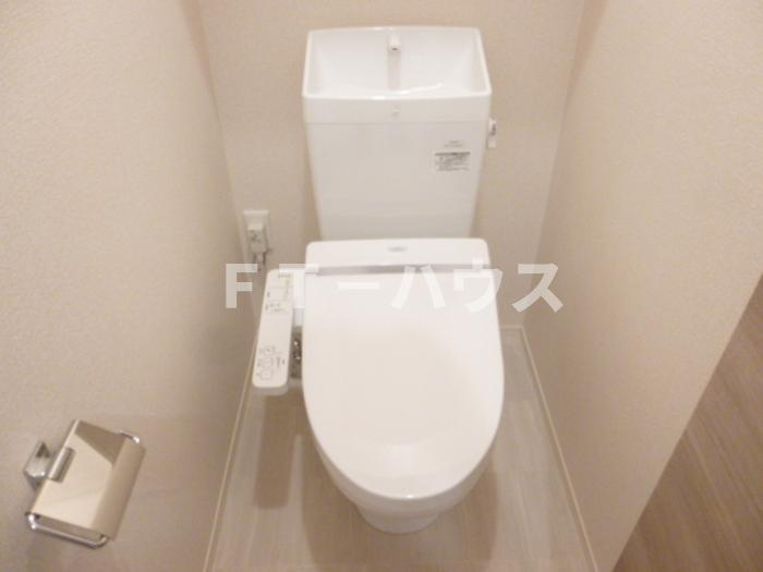 ディアコート Ｍのトイレ|温水洗浄暖房便座仕様です