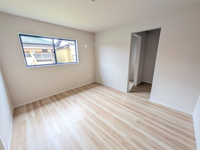 つくば市栗原　1期　新築戸建ての洋室|陽当たりの良い明るい洋室です♪