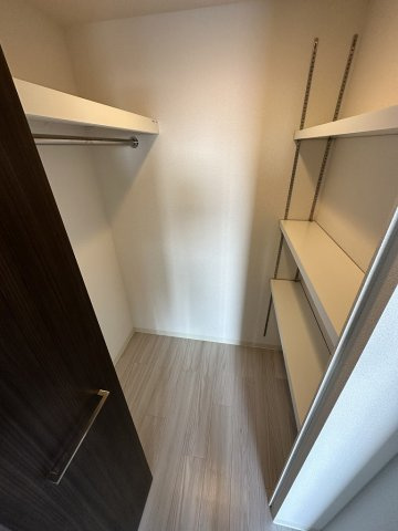【収納】エスライズ神戸三宮山手通壱番館