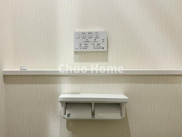 アルシオン北綾瀬の内装|【ウォシュレット】清潔に使いたいお手洗いには最適な設備です。もちろんウォームレットも標準装備です。