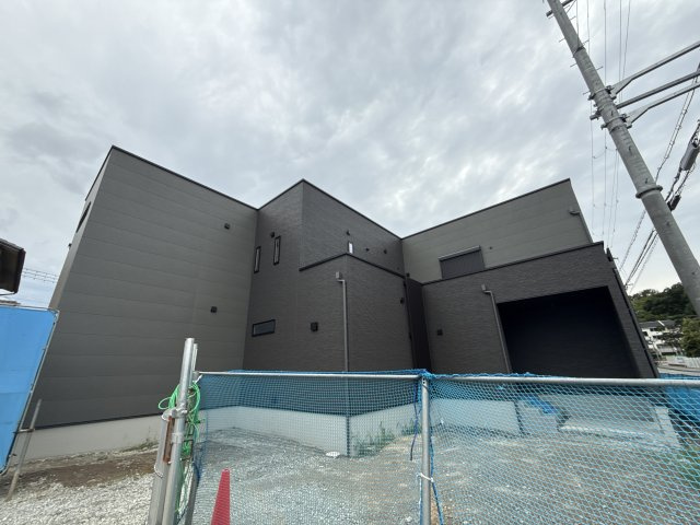 ザ・ニューブライト西今宿