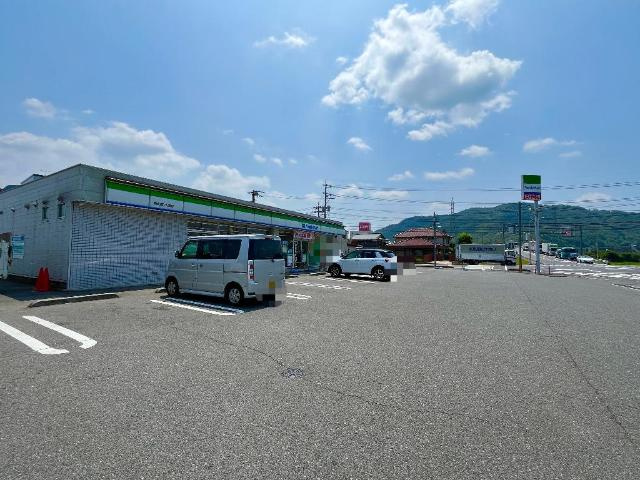 サンコート瀬戸　Ⅱの周辺|ファミリーマート岡山瀬戸万富店まで894ｍ