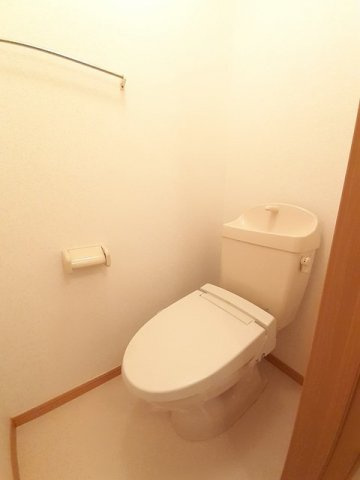 フォンテーヌⅡのトイレ|落ち着いたトイレです