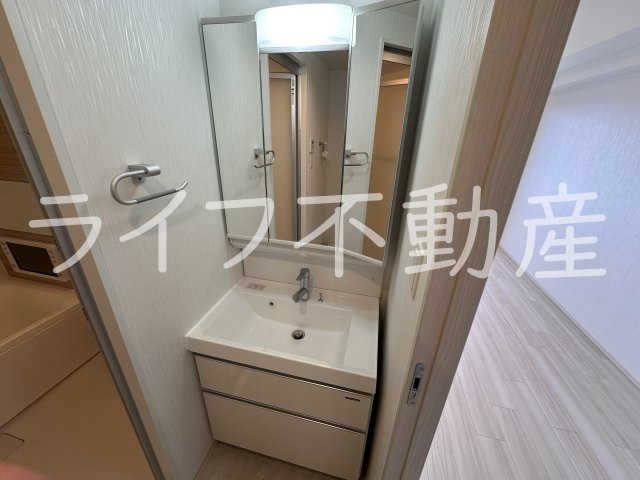 プレジオ森河内ASIANの洗面所