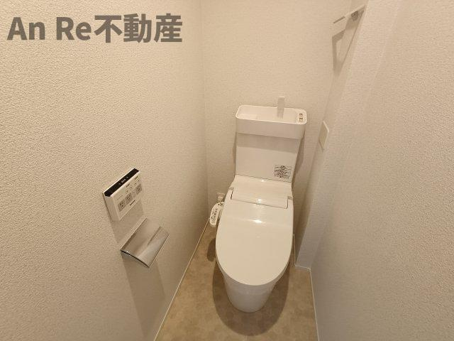 シャルマンドミールのトイレ|別部屋イメージ写真
