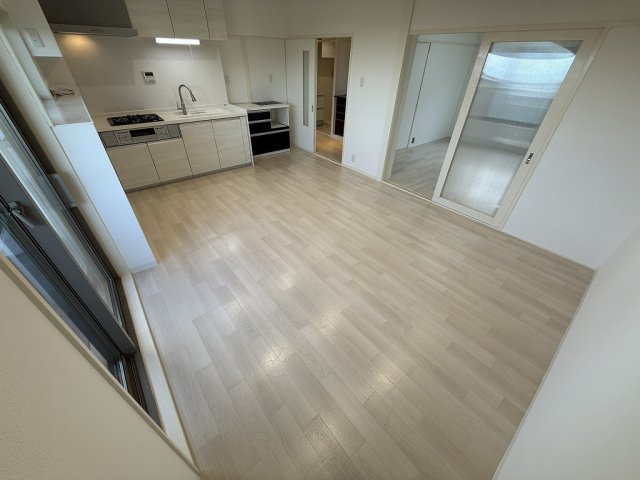鶴甲コーポ21号館のエントランス
