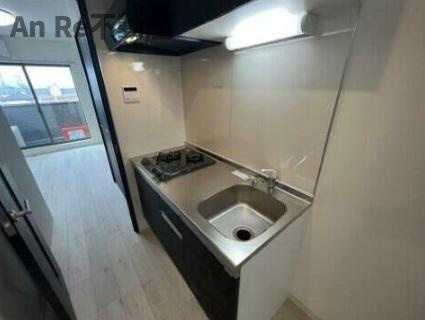 川口市安行出羽１丁目のアパートのキッチン
