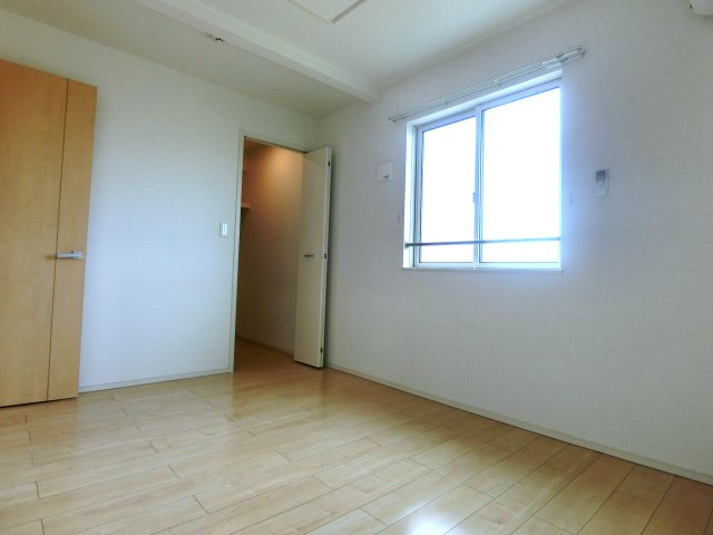 クレメント　Ａの洋室