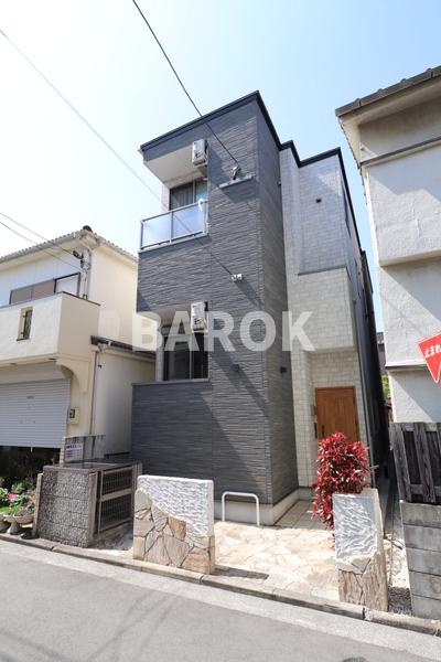 福岡市中央区地行２丁目のアパートの外観