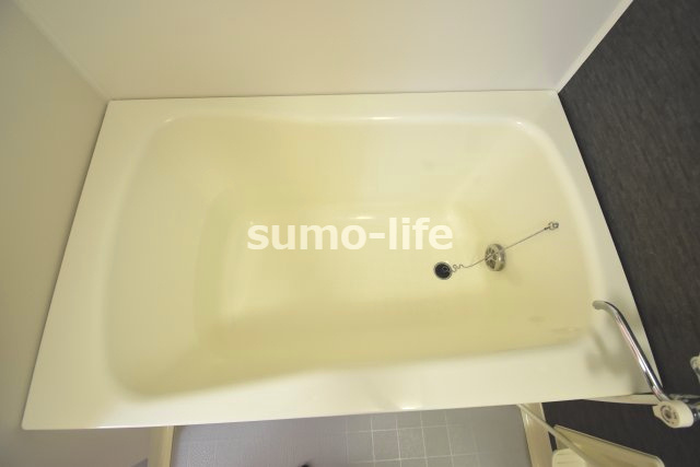 ラフィーネ南伊丹の浴室