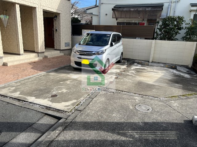 エトワールの駐車場