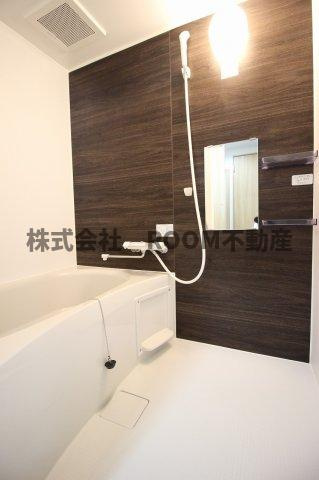 ライズ霧島の浴室|落ち着いた空間のお風呂です