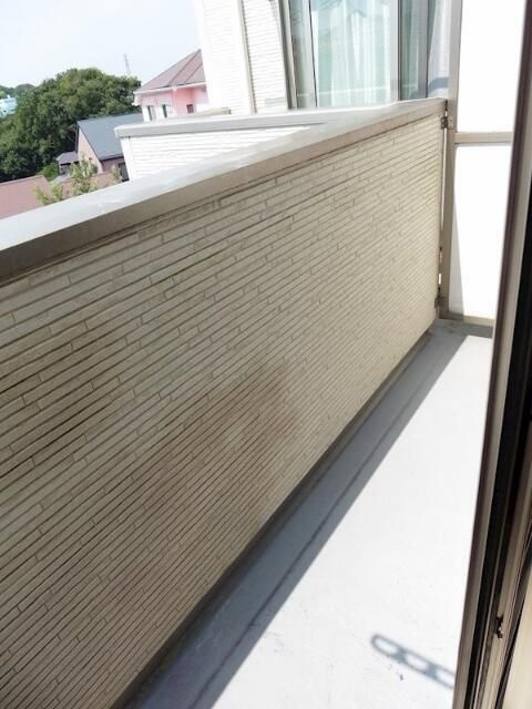 フィットハウス桜ケ丘のバルコニー