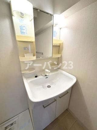 メゾンセレナイトの洗面所|別部屋参考写真(反転タイプ)