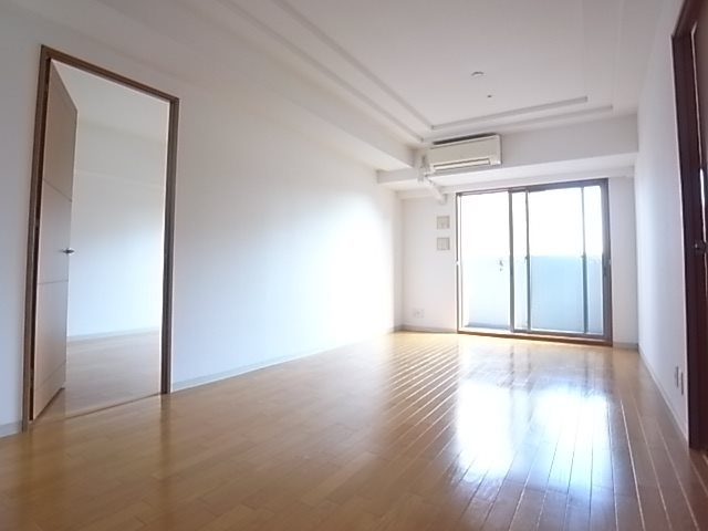 アーバネックス元町通の居間・リビング