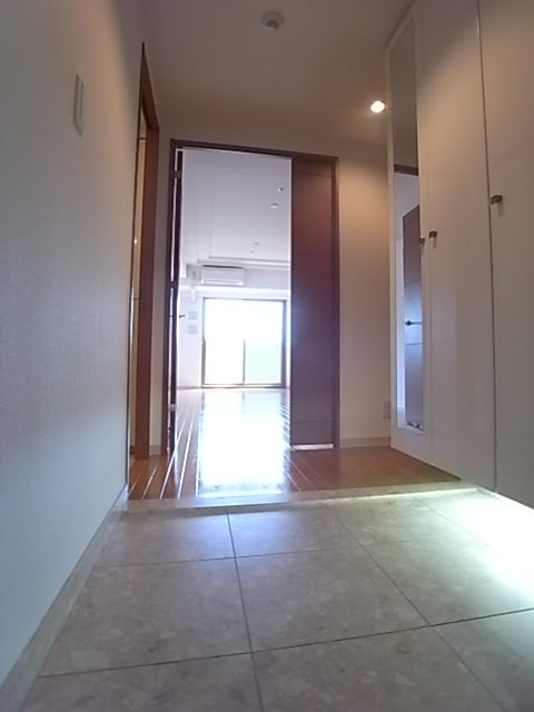 アーバネックス元町通の玄関