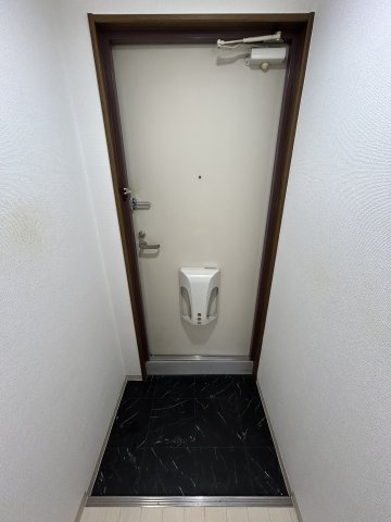 ノールプレール新町の玄関