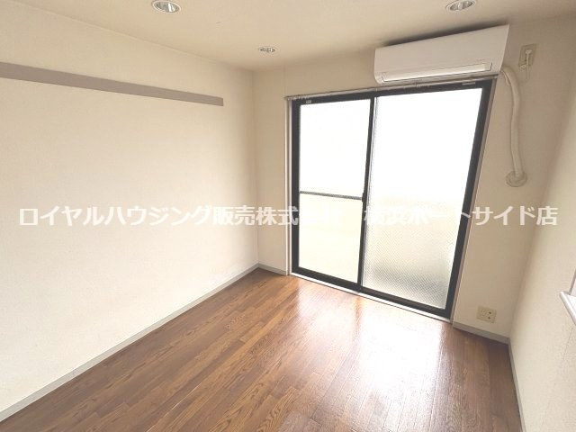 ※同タイプの室内画像となります。