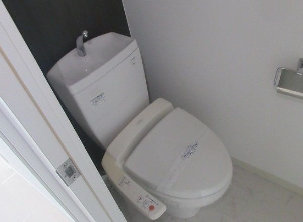プロシード大阪梅田ポーションのトイレ