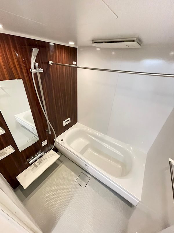D-roomメゾン空港通の浴室