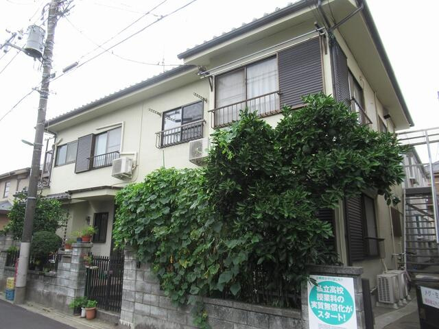 メグ生田目の外観