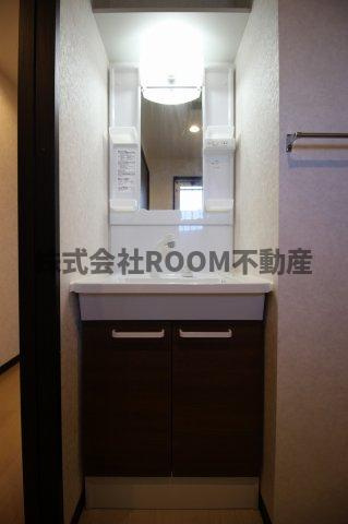 ヴァレンティノの独立洗面台|独立洗面化粧台付き