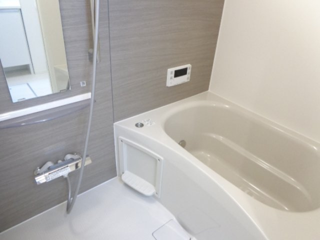 クレストヴェール清水の浴室