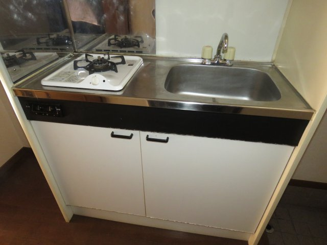 ロイヤルコーポ　B棟のキッチン