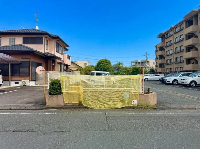 ロイヤルシャトー高林のその他共用部分|ゴミ置き場になります。大きさは十分にございます。