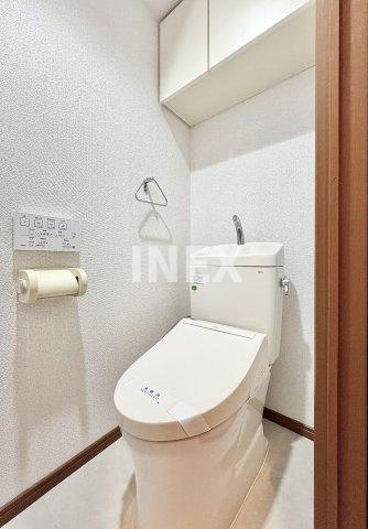横浜市中区石川町１丁目の賃貸マンションのトイレ