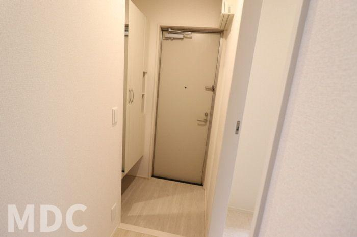 ロイヤルサン　B棟の玄関
